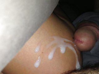 邪恶的女朋友吃公鸡，直到她收到一个壮观的面部